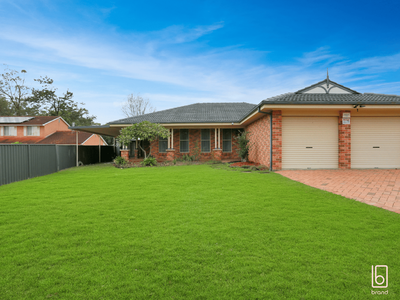 10 Oxford Drive, Lake Haven