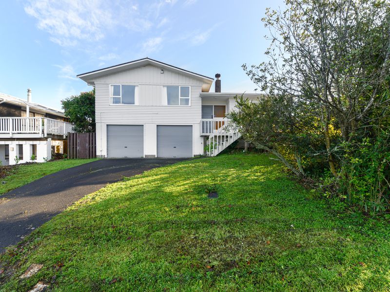 15 Zita Maria Drive Massey Auckland, Massey