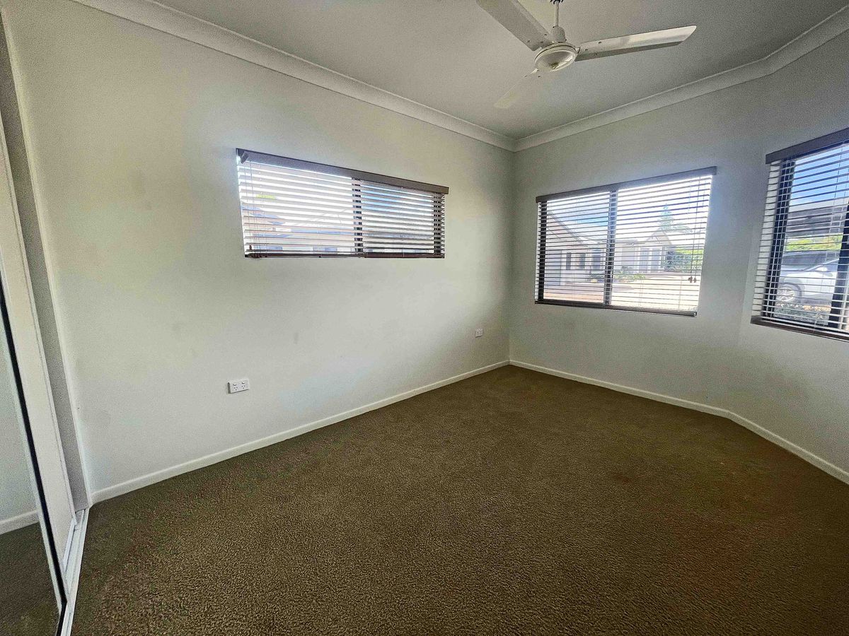 15 / 33-35 TOWER AVENUE, Atherton