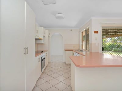 2 McKellar Court, Mount Pleasant