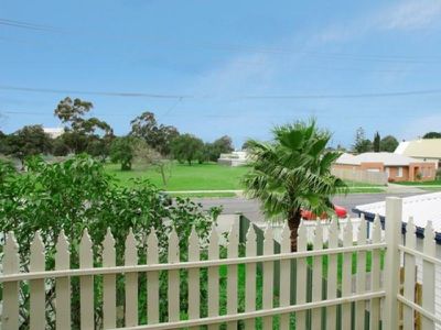 1 / 37 Seabeach Parade, North Shore