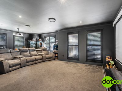 58 Irving Court, Hamlyn Terrace