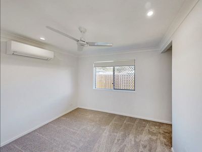 5 Paroo Road, South Maclean
