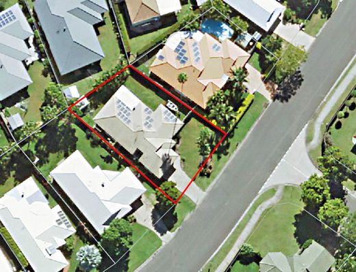 Family Home with Side Access image 13