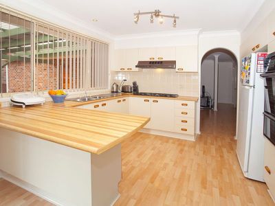 14 Sierra Drive, Horsley