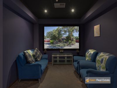 13 Calwell Crt, Skye