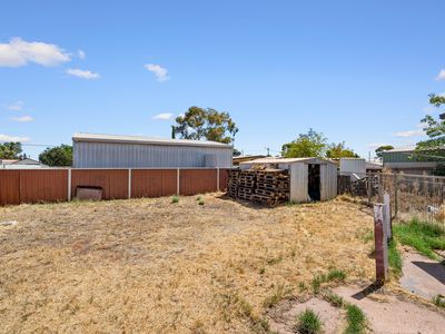 14 Kapai Place, South Kalgoorlie