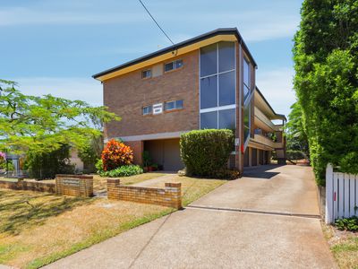 2 / 18 Phelan Street, Clayfield