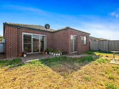 4 Ostend Crescent, Point Cook
