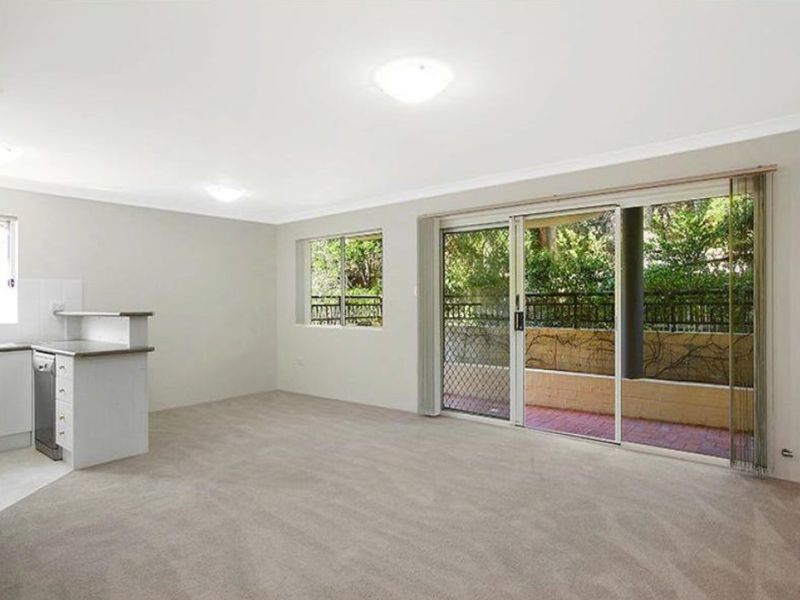 8 / 37-39 Sherbrook Road, Hornsby