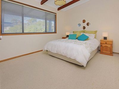 7 Vista Drive, Dolphin Point