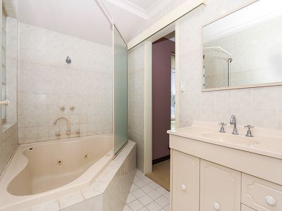 54 Lakevalley Drive, Edgewater
