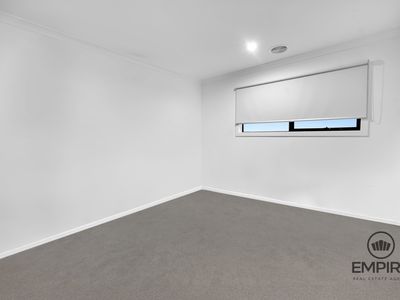 45 Stonefox Circuit, Clyde North