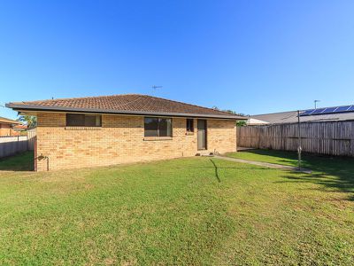 9 Arcadia Drive, Mermaid Waters