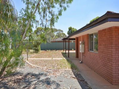 2 Finnerty Lane, Hannans