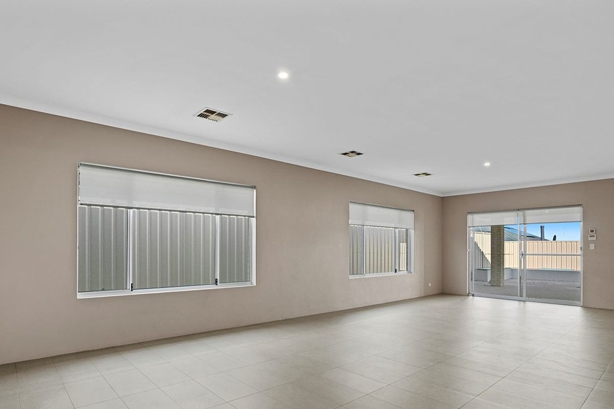 21 Pinelle Parkway, Aubin Grove