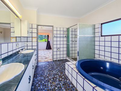 25 Park Avenue, Malanda