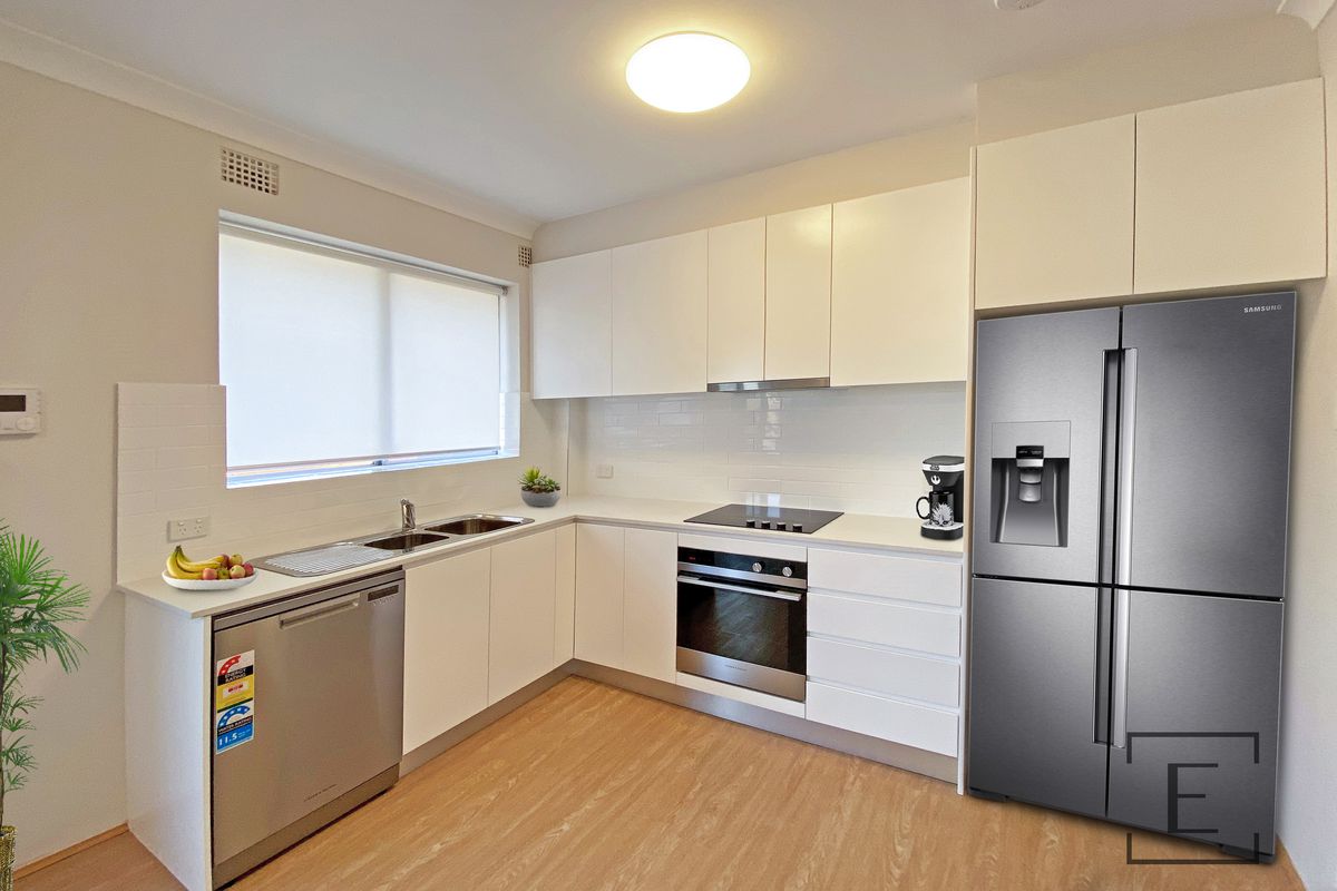 2 /2 Macintosh Street, Mascot