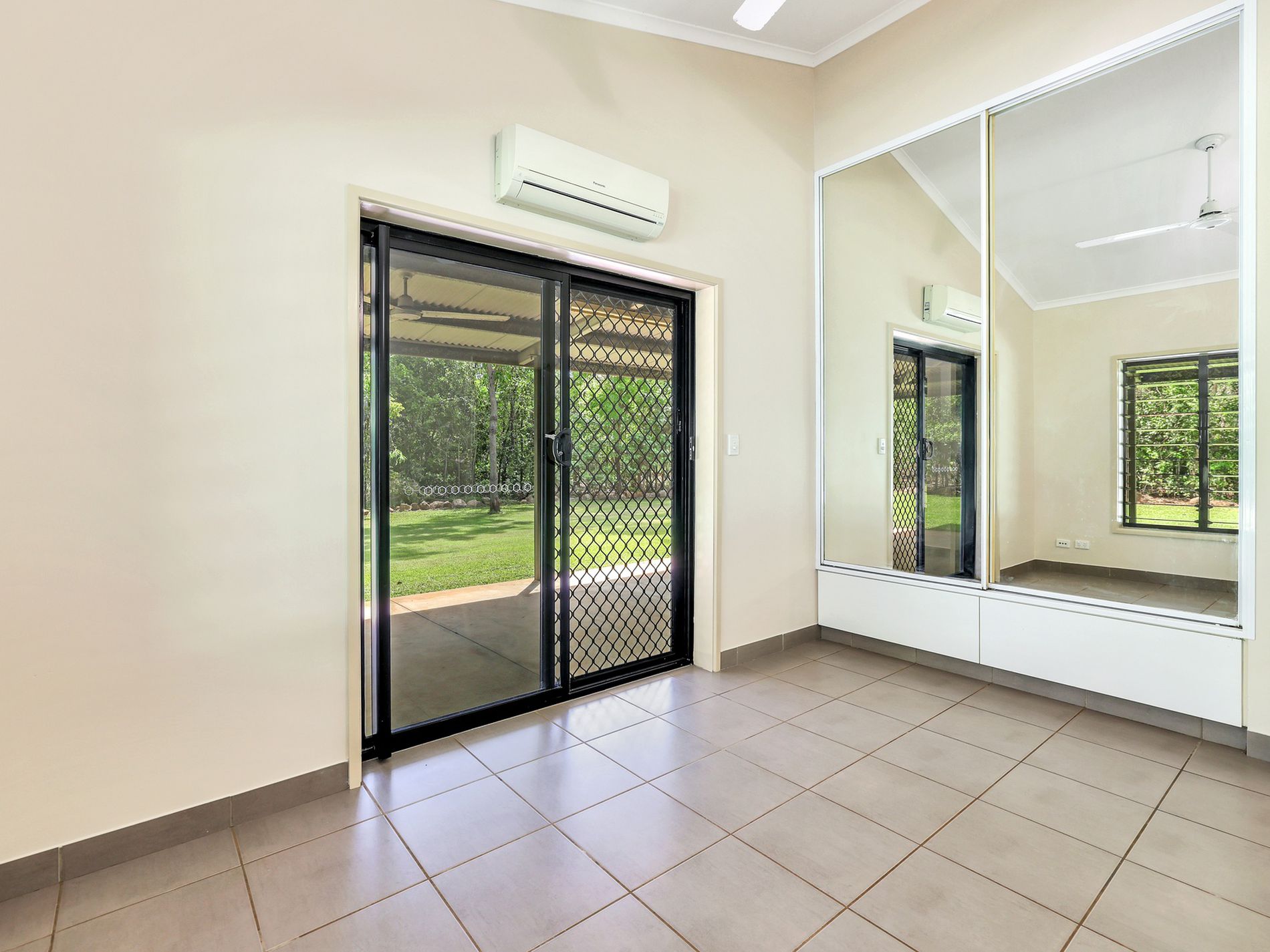 280 Beddington Road, Herbert