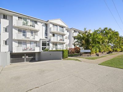 17 / 12 Taylor Street, Biggera Waters