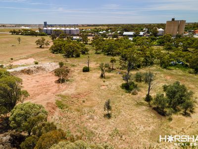 2-16 Russell Street, Quambatook