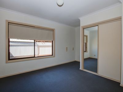 1 Harmer Court, Horsham