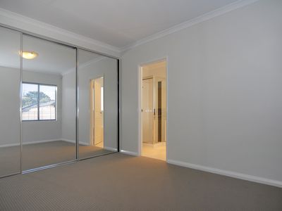 62D Amberley Way, Westminster