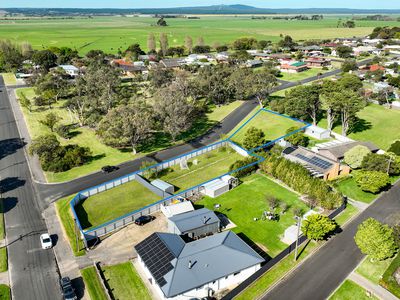 2 Hart Street & 34 McRostie Street, Millicent