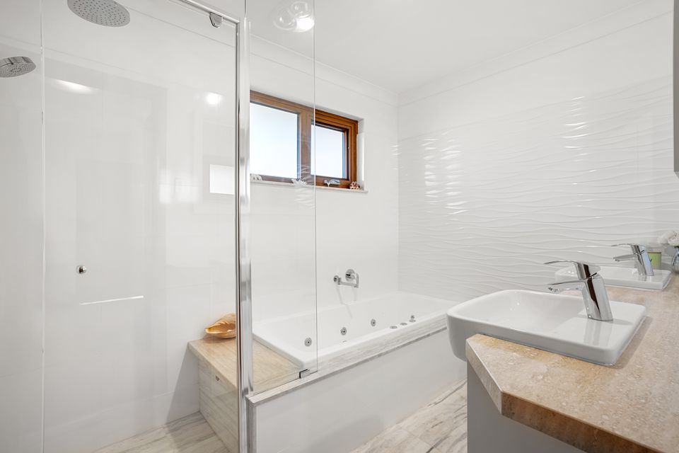 9 / 16 ARCADIA DRIVE, Shoalwater