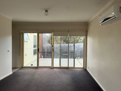 8 / 22 Walter Street, East Geelong