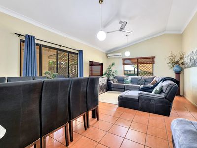 13 Whittington CCT, Gunn