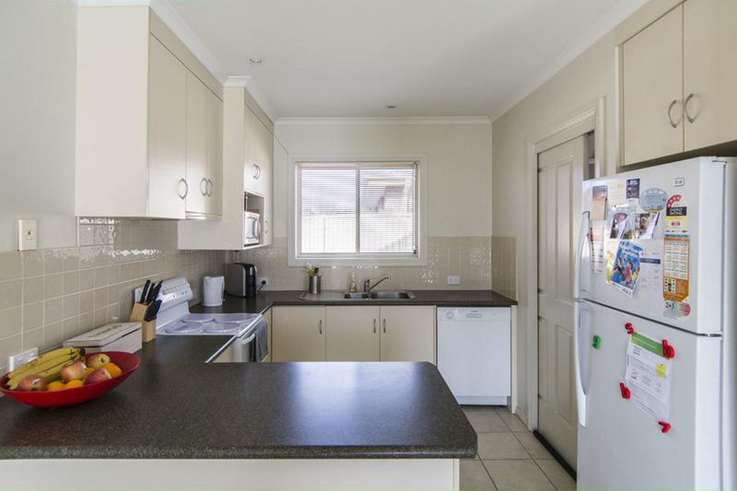 1 / 16 Palk Street, Horsham