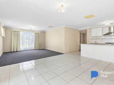 9 Irontree Close, Kangaroo Flat