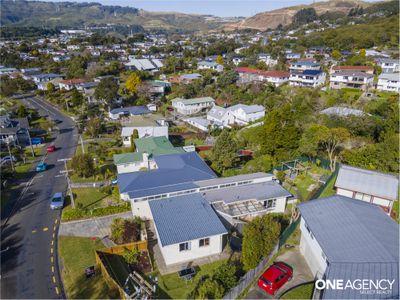 71 Larsen Crescent, Tawa