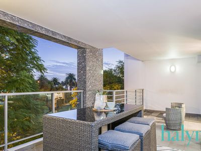 10 / 132 Terrace Road, Perth