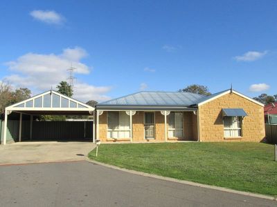 7 Emma Place, Quarry Hill