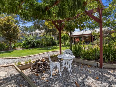 52 Norman Avenue, Normanville