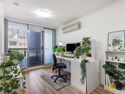 219 / 118 Dudley Street, West Melbourne