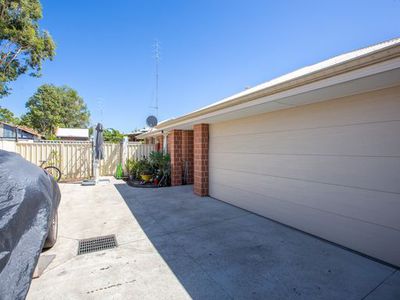 b / 19 Xavier Street, Carey Park