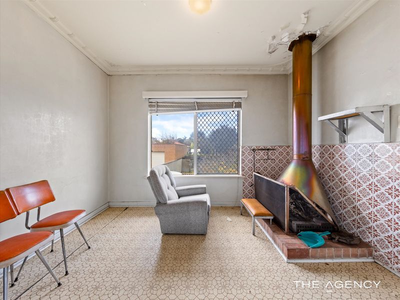 16 Young Place, Hamilton Hill