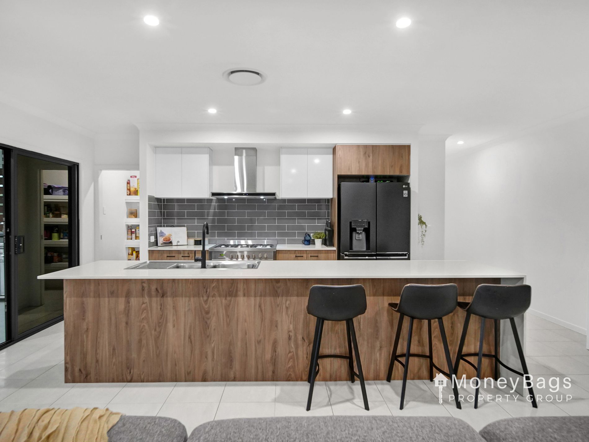 13-17 Winx Court, Riverbend