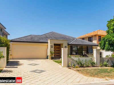 10 St Oswald Rise, Churchlands