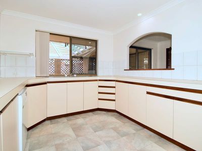 18 Hawker Street , Safety Bay