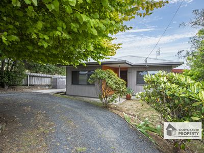 450 Mount Hicks Road, Mount Hicks