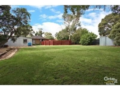 82 Endeavour Drive, Cranbourne North