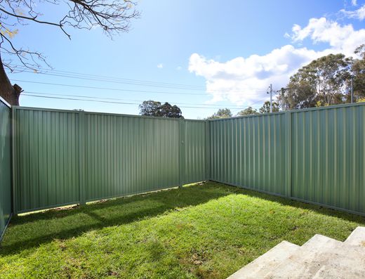 1 / 4 Cosgrove Cres, Kingswood