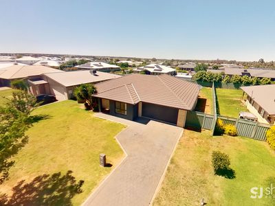 5 Argyle Avenue, Dubbo