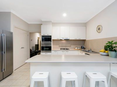 2 / 17 Bass Avenue, Rosebud