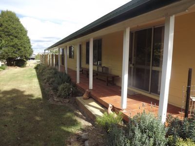 Glen Innes Road, Emmaville