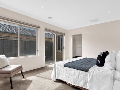 12 Clematis Crescent, Manor Lakes